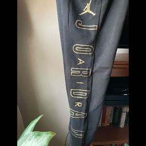 Large Jordan pants